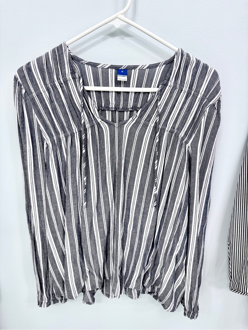 Old Navy Gray White Striped Peasant Blouse Size Medium